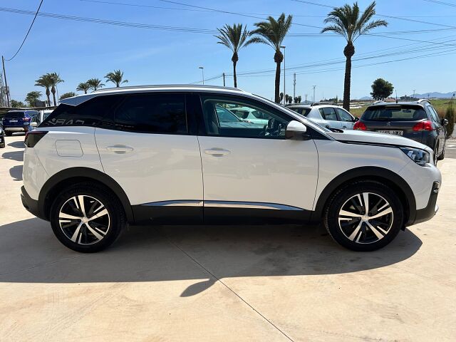 PEUGEOT 3008 ALLURE 1.2 E-THP AUTO SPANISH LHD IN SPAIN 73000 MILES SUPERB 2019